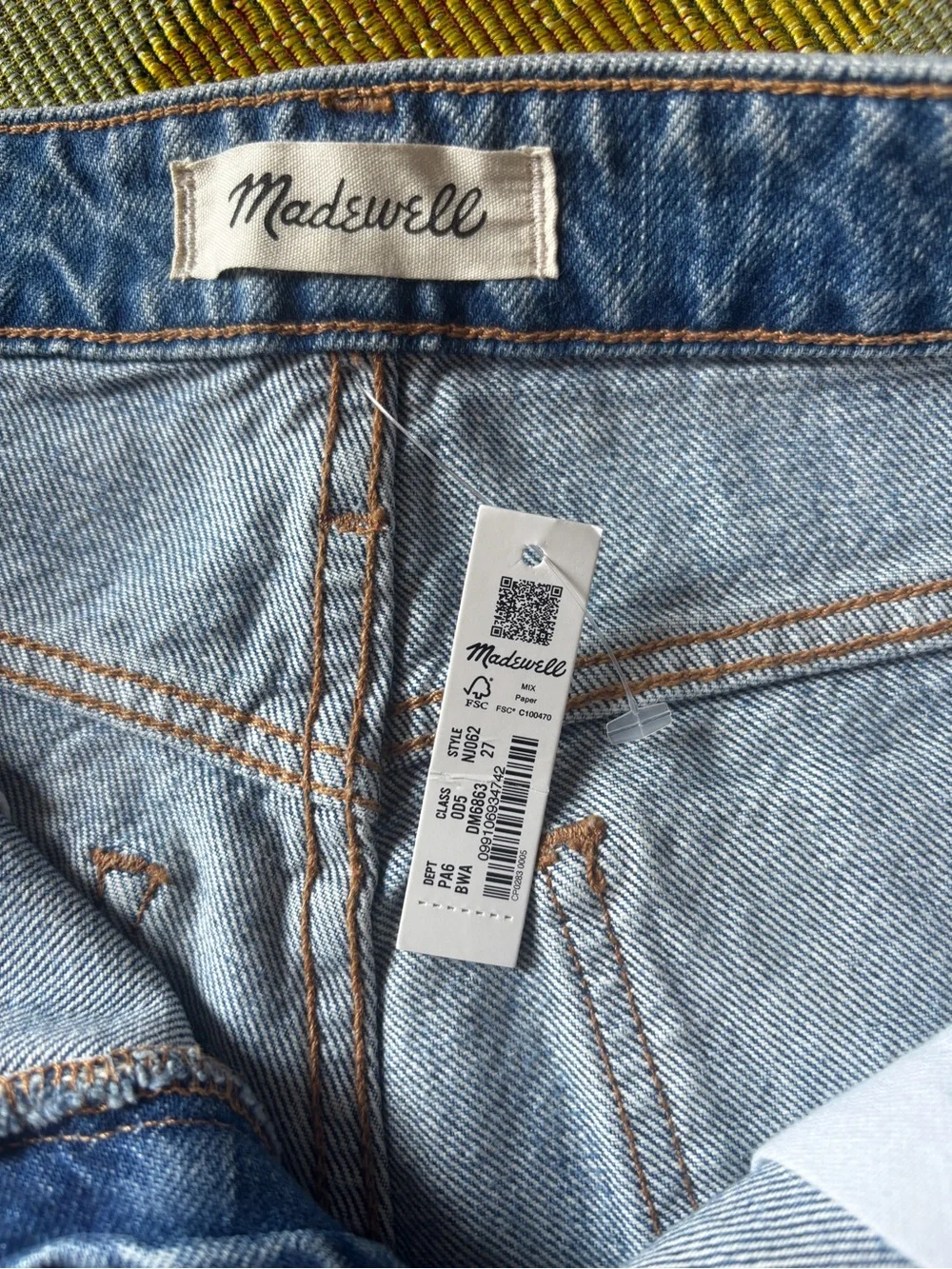 Madewell Distressed Slouch Denim Shorts - med Length size 27 baggy look slouch